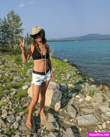 Gypsyhippietravel OnlyFans Thumbnail #GH2juodoiZ