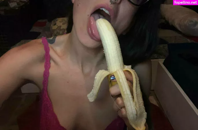 Gypsymayafree OnlyFans Thumbnail #2iE00xVfIe