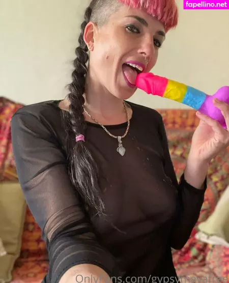 Gypsymayafree OnlyFans Thumbnail #eC2HJy5XO2