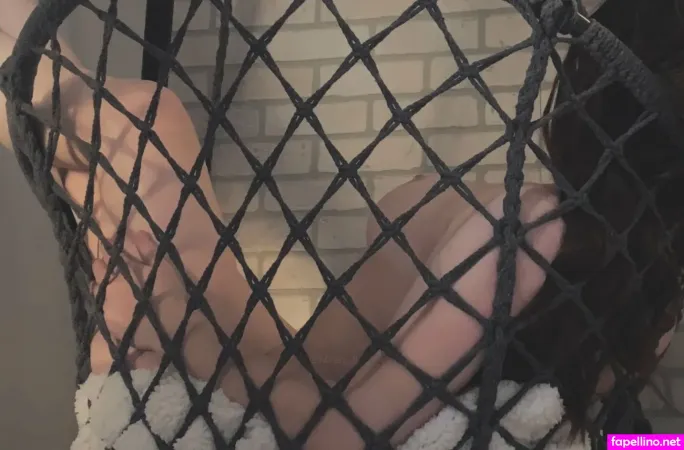 H0ney 8 OnlyFans Thumbnail #OYeEhLfqWx