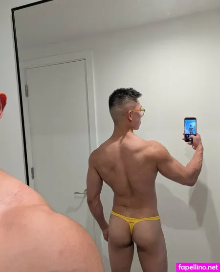 H0rnylondonlads OnlyFans Thumbnail #kVFmIrNBt0