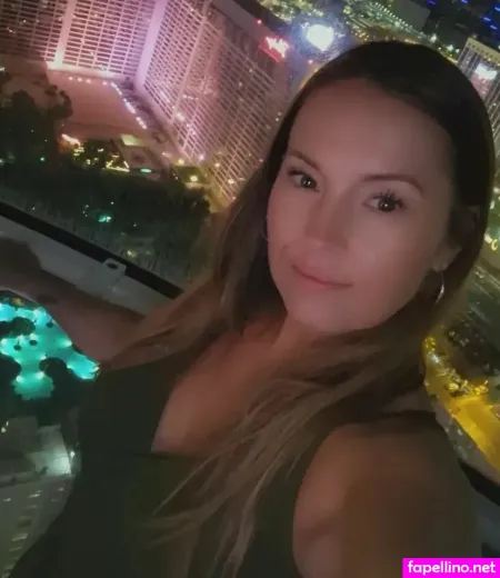 H0t Wife69 OnlyFans Thumbnail #wHEtOoWBRK