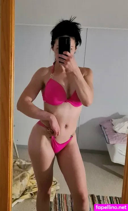 H3l3n4 OnlyFans Thumbnail #ZyMGtKmoyR