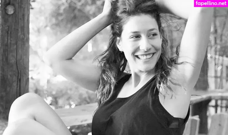 Hadar Simon OnlyFans Thumbnail #2M7HZ9ToTq