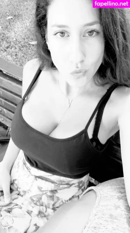 Hadar Simon OnlyFans Thumbnail #3XA70T9DD2