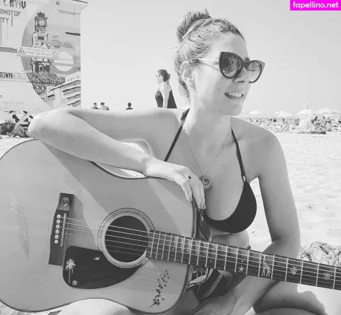 Hadar Simon OnlyFans Thumbnail #9hqNZtJ1tC