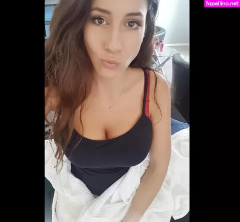 Hadar Simon OnlyFans Thumbnail #YqzQumLDA1