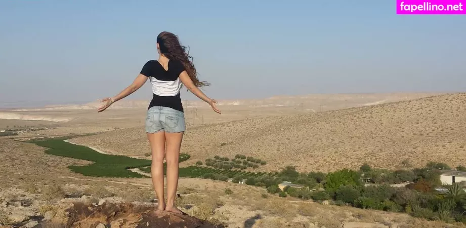 Hadar Simon OnlyFans Thumbnail #fGNuKmEXCL