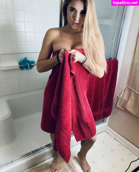 Hadara Aiello OnlyFans Thumbnail #JlXAwzGPud