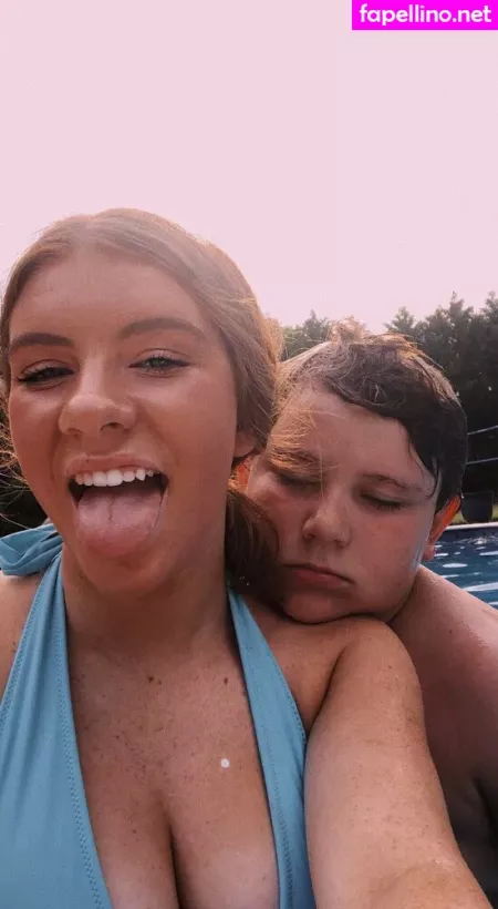 Haidentaylor2 OnlyFans Thumbnail #j4bcUp7GmN