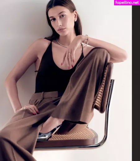 Hailey Baldwin Bieber OnlyFans Thumbnail #3GUWHPiNjI