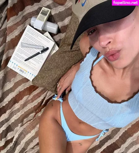 Hailey Baldwin Bieber OnlyFans Thumbnail #6seH1uNoGa