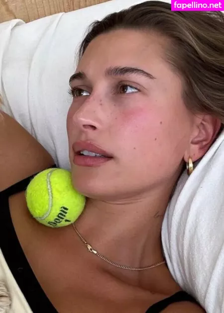 Hailey Baldwin Bieber OnlyFans Thumbnail #74hjBVtj6F