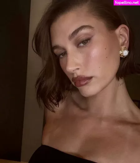 Hailey Baldwin Bieber OnlyFans Thumbnail #A1kWpH3pM0
