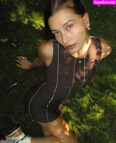 Hailey Baldwin Bieber OnlyFans Thumbnail #A25H0e7ozZ