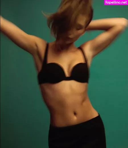 Hailey Baldwin Bieber OnlyFans Thumbnail #CMdQ329TiA