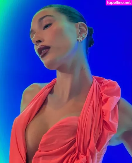 Hailey Baldwin Bieber OnlyFans Thumbnail #CvncchVxv9