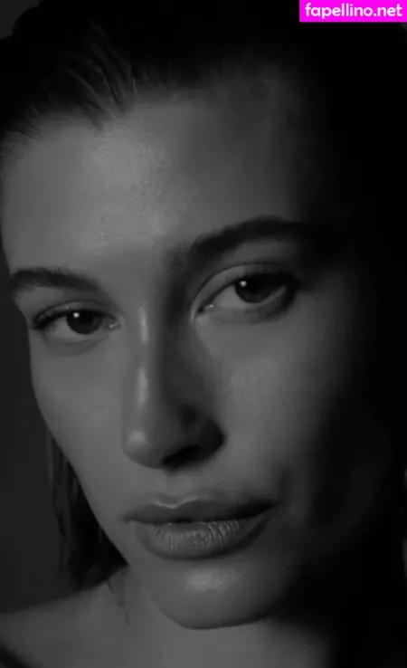 Hailey Baldwin Bieber OnlyFans Thumbnail #G0cu9zMUuW