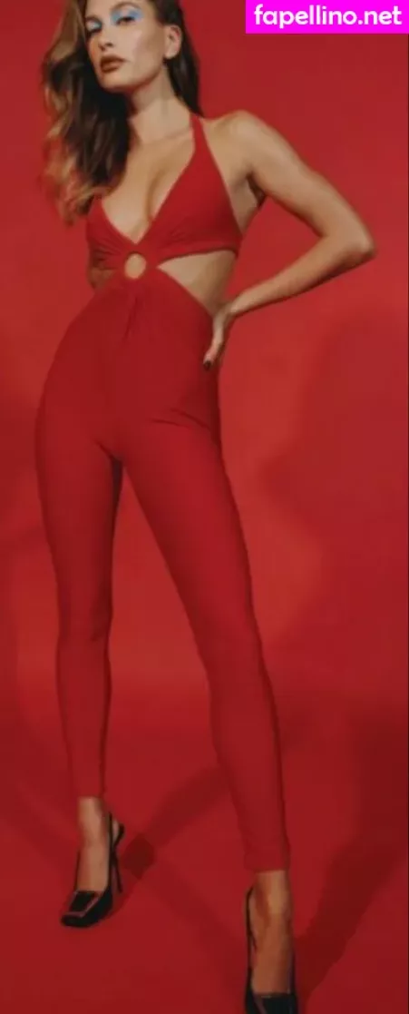 Hailey Baldwin Bieber OnlyFans Thumbnail #P23oqgyLyl