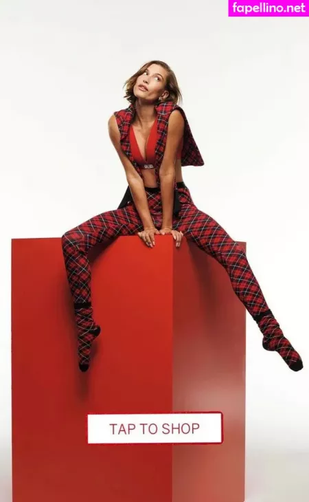 Hailey Baldwin Bieber OnlyFans Thumbnail #Pgc3FAx3iF