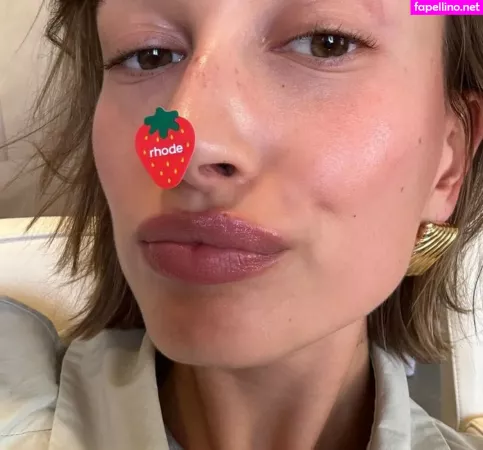 Hailey Baldwin Bieber OnlyFans Thumbnail #dDKzmUvxUY