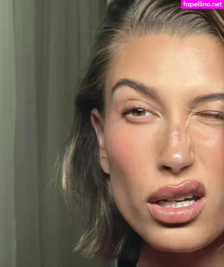 Hailey Baldwin Bieber OnlyFans Thumbnail #wEWwIOBtjg