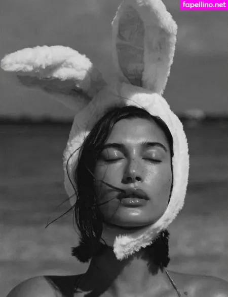 Hailey Baldwin OnlyFans Thumbnail #cuNuSOgpIx