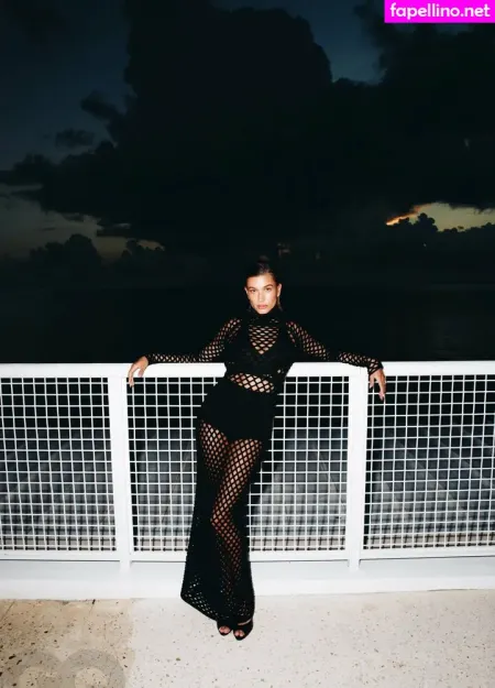 Hailey Baldwin OnlyFans Thumbnail #rZElXtLGja