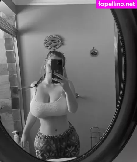 Hailey F OnlyFans Thumbnail #3svfKsXo45