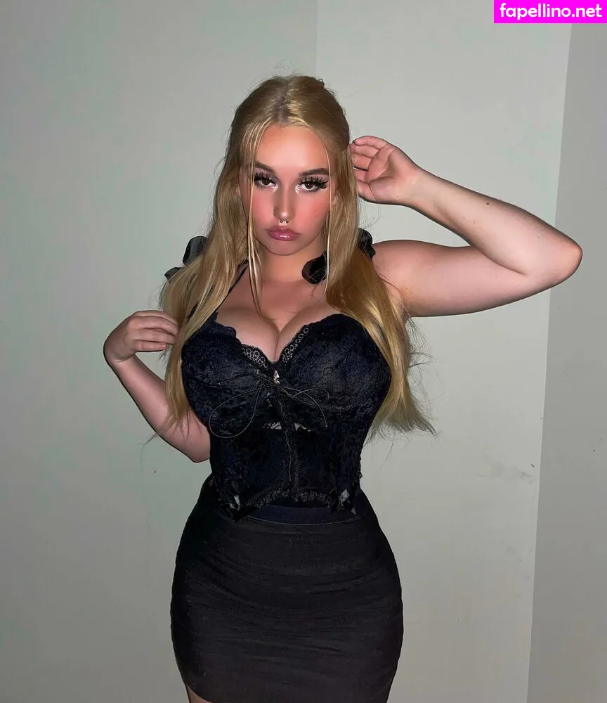 hail_to_the_art, little_hails_free Nude Leaked OnlyFans Photo #UPfnFpMoQG