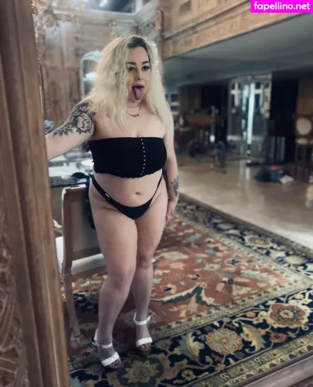 Hailey Rae20 OnlyFans Thumbnail #4CRxyj8cAg
