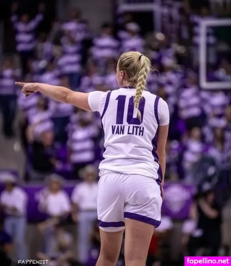 Hailey Van OnlyFans Thumbnail #EkwXkVKNYl