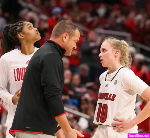 Hailey Van OnlyFans Thumbnail #Xw8f2GkKmX