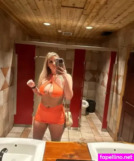 Hailsoverheels OnlyFans Thumbnail #0VwLyHT5Nd