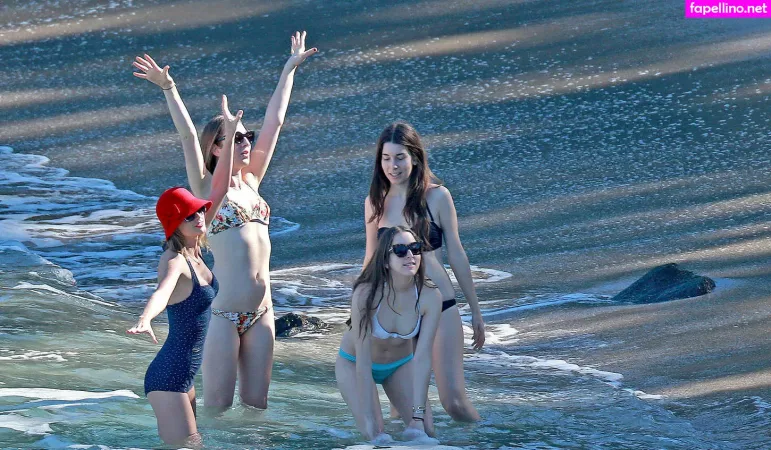 Haim Sisters OnlyFans Thumbnail #mx4qyfbef3