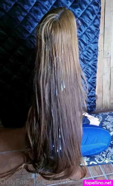 Hairfetishekaterina OnlyFans Thumbnail #R2ohjr94Fv