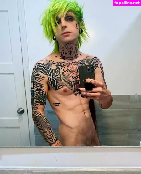 Hairjordan420 OnlyFans Thumbnail #3iwIofvd4A