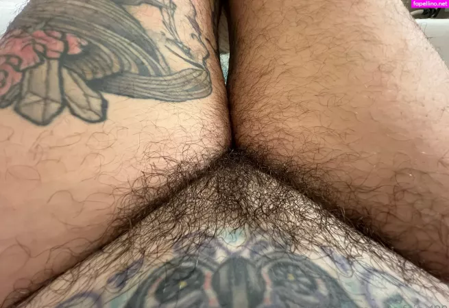 Hairyfairy420 OnlyFans Thumbnail #9O40preFR8