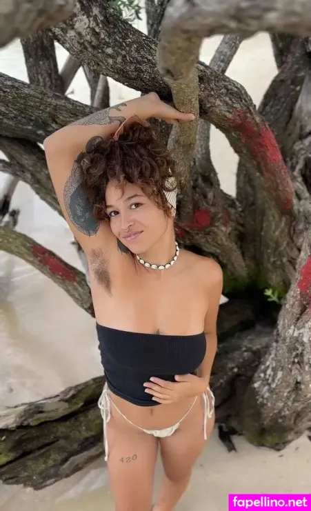 Hairynaya OnlyFans Thumbnail #Ark2vRDrBm