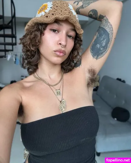 Hairynaya OnlyFans Thumbnail #iCzBLpcwHm