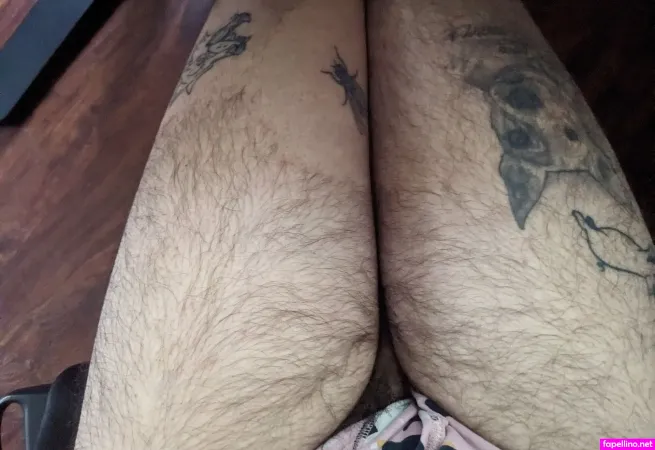 Hairynbeefy303 OnlyFans Thumbnail #6LLm7BEg90