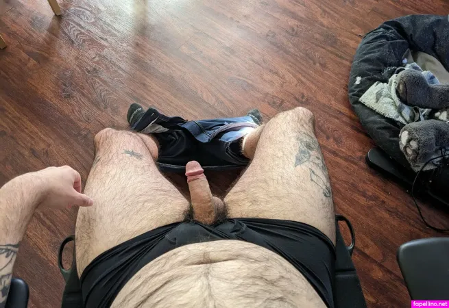 Hairynbeefy303 OnlyFans Thumbnail #WRYwFg4nFu