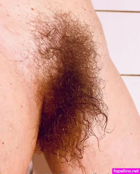 Hairysaralight OnlyFans Thumbnail #msh5oQxcpv