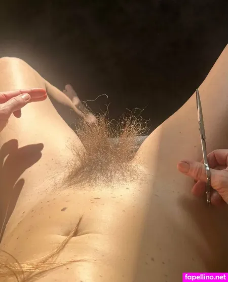 Hairysarasweden OnlyFans Thumbnail #krHbeHEtg2