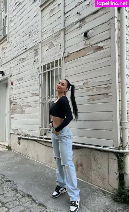 Hale Cabbar OnlyFans Thumbnail #EFzT0CvRA0