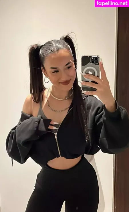 Hale Cabbar OnlyFans Thumbnail #Wne2TTV7d0