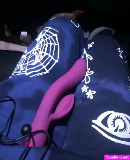 Halestorm OnlyFans Thumbnail #VwzWzOv6UH
