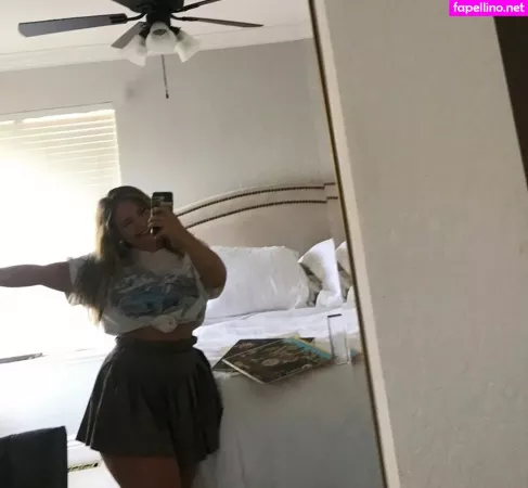 Haley E OnlyFans Thumbnail #N5VhuWUyju