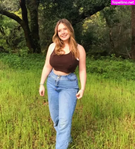 Haley E OnlyFans Thumbnail #pRUmTcYW4A