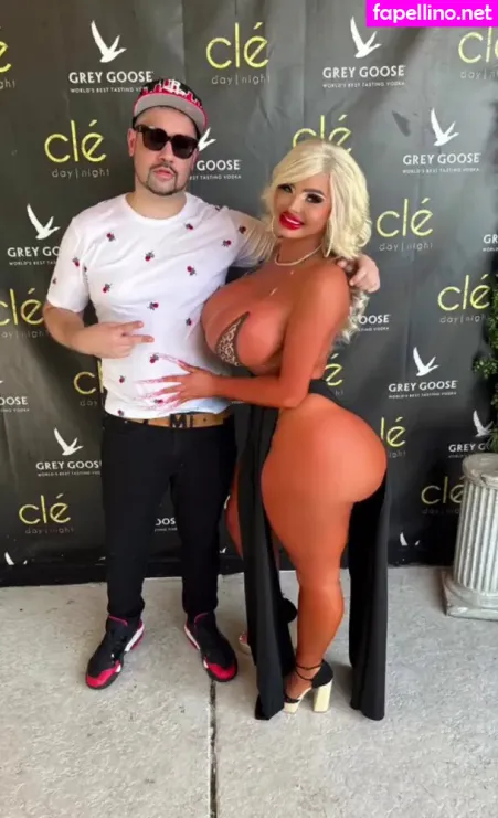 Haley Layne OnlyFans Thumbnail #GGUq4tMlZ3